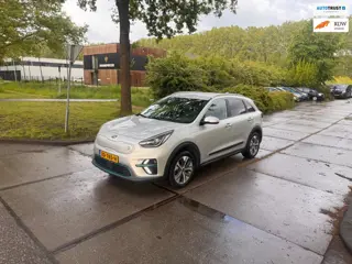 Kia E-Niro ExecutiveLine 64 kWh Clima.Navi.Camera.204PK
