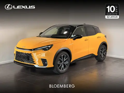 Lexus LBX Emotion 2WD + Premium Pack (bj 2026, automaat)
