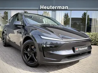Tesla Model Y Premium Long Range RWD 75 kWh Pano/ Trekhaak