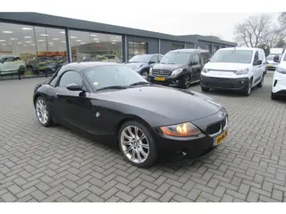 BMW Z4 Roadster 2.2i S 6 Cilinder. Inclusief Hardtop