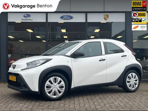 Toyota Aygo X 1.0 VVT-i | All Season banden | Airco | Cruise Control | Lane Assist | Apple CarPlay |