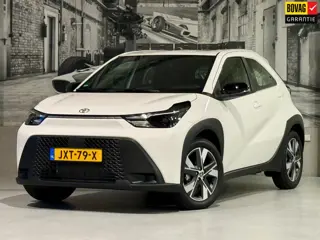 Toyota Aygo X Hybrid 115 play