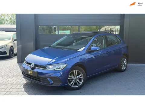 Volkswagen POLO 1.0 TSI Go Pano|PDC|Carplay