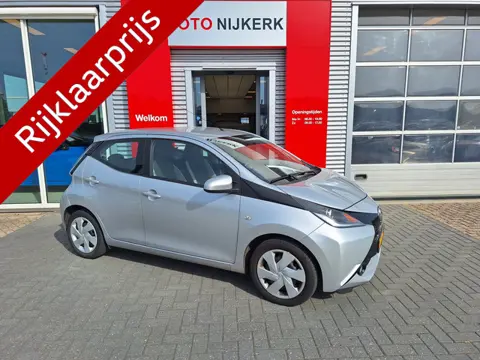 Toyota Aygo 1.0 VVT-i x-play (bj 2016)