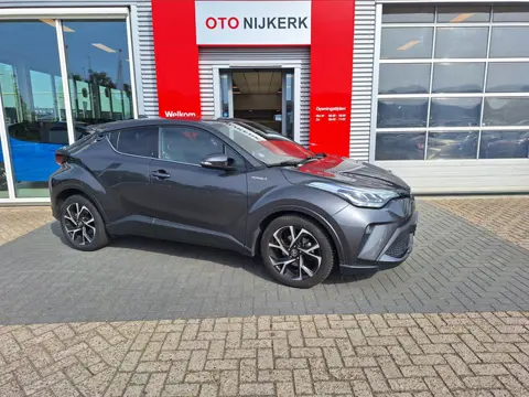 Toyota C-HR 1.8 Hybrid Style Bi-Tone (bj 2021, automaat)
