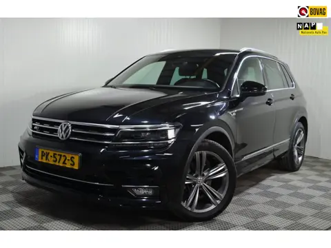Volkswagen Tiguan 1.4 TSI Comfortline Business R-Line / Carplay / Trekhaak / NL auto