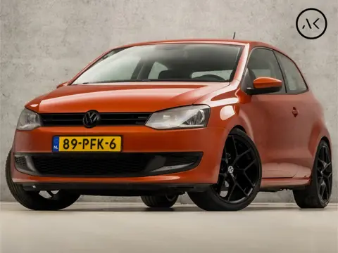 Volkswagen Polo 1.2 TSI Sportline (APPLE CARPLAY, AIRCO, CRUISE, LM VELGEN, SPORTSTOELEN, ARMSTEUN, 