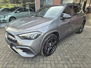 Mercedes-Benz GLA 250 HYbrid Automaat AMG line. Night Pakket