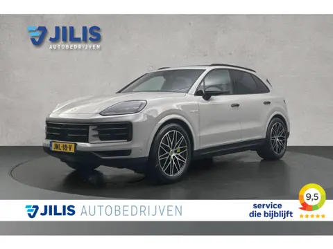 Porsche Cayenne 3.0 S E-Hybrid Black Edition | Panoramadak | Luchtvering | Trekhaak | Lederen bekled