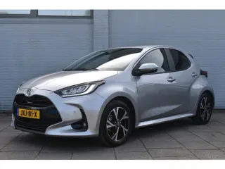 Toyota Yaris 1.5 Hybrid 115 Dynamic Limited 116pk Automaat | Stuur/stoel verwarming | Parkeersensore