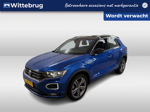 Volkswagen T-Roc 1.5 TSI R-Line / AUTOMAAT/ DIGITAL DASH/ CLIMATE/ STOELVERWARMING/ NAVI/ PARK/ SENS