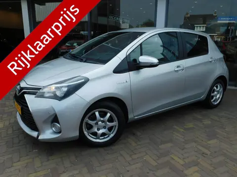 Toyota Yaris 1.5 Hybrid Aspiration (bj 2015, automaat)