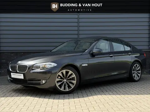 BMW 5-serie 520i High Executive Pano Leder Navi Climate