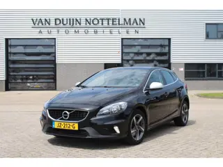 Volvo V40 2.0 T2 R-Design / Stoelverwarming / Standkachel / N.A.P.