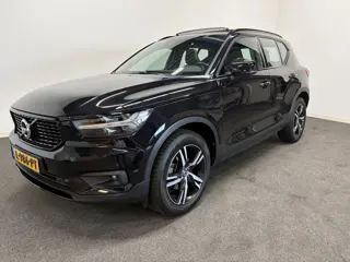 Volvo XC40 T3 163pk AUT8 R-Design/ Trekhaak 1600kg/ Pano dak/ 360 Camera/ Stoel &Stuurver./ Harman K