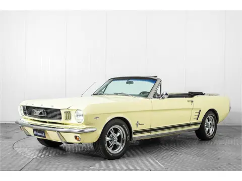 Ford Mustang V8 289 cabrio (bj 1966, automaat)