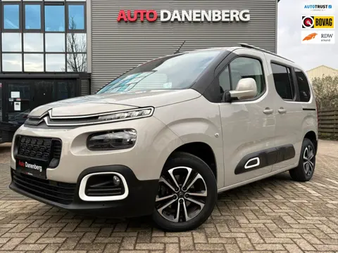 Citroen BERLINGO 1.2 PureTech Shine PANO,HEAD-UP, BOM-VOLL! 6-12 M GARANTIE