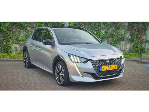 Peugeot E-208 EV GT 350 50 kWh PANO | DIGIDASH | CAM
