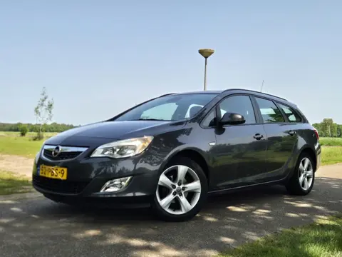 Opel Astra Sports Tourer 1.4 Edition (bj 2011)