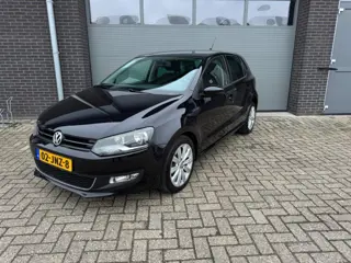 VOLKSWAGEN POLO 1.4 16V HIGHLINE  airco- pdc - trekhaak