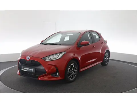 Toyota Yaris 1.5 Hybrid 115 Dynamic (bj 2023, automaat)