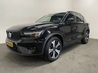 Volvo XC40 1.5 T4 Plug-in hybrid Ultimate Dark Trekhaak 1500kg/ Pano/ Adapt. Cruise/ Stoel en stuurv