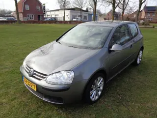 VOLKSWAGEN GOLF 30-9-2026  a p k 