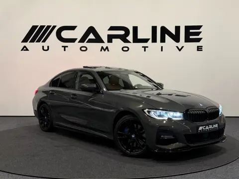 BMW 3-serie 330e eDrive Edition M-SPORT SCHUIFDAK MATRIX ACC ASSIST VIRTUAL SFEERVER. HUD NAP GARANT