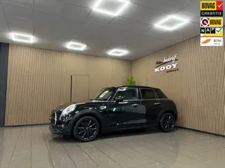 Mini Mini 1.5 Cooper Chili Serious Business * Automaat / Navigatie / Camera / Parkeersensoren / NL A
