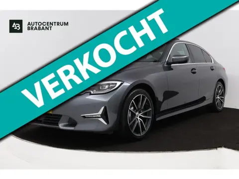 BMW 3-serie 330i High Executive (PANORAMADAK, STOELVERWARMING, CAMERA, COMFORTZETELS, DEALER ONDERHO