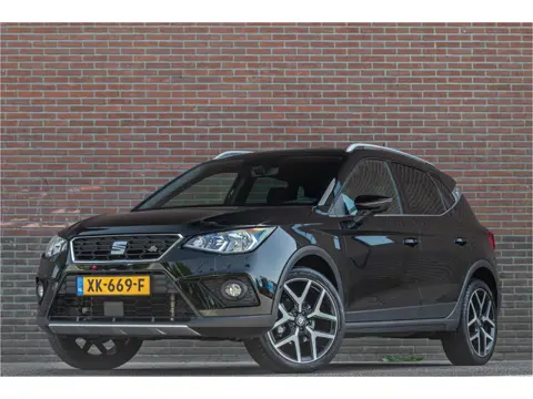 SEAT Arona 1.0 TSI DSG FR Business Intense, Origineel NL, DAB+, Trekhaak, Camera, Carplay, Adaptive 