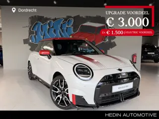 MINI Electric JCW John Cooper Works 54.2 kWh 258 pk Pakket L | Panoramadak | Stoelverwarming | Comfo
