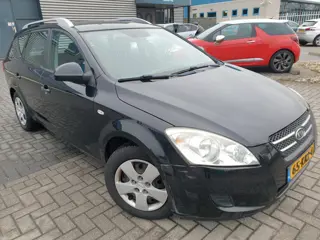 Kia Cee'd Sporty Wagon 1.4 CVVT X-tra