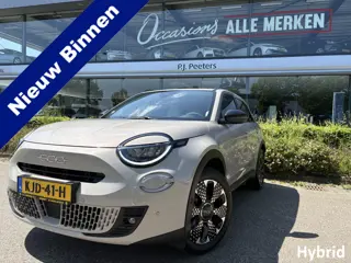 Fiat 600 1.2 Hybrid La Prima Airco - Achteruitrijcamera - Apple carplay - Parkeersensoren - Navigati