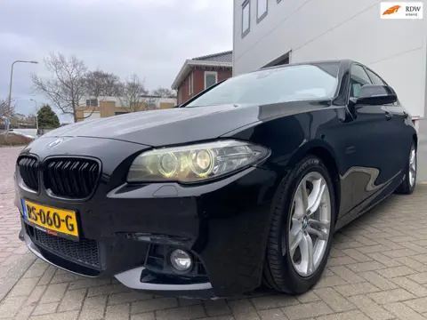 BMW 5-serie 528i M Sport Edition/Head-up display/Automaat/Stoel verwarming/Navi/Xenon/Goed-onderhoud