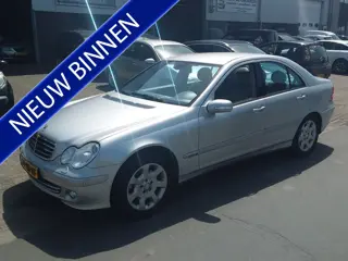 zeer nette dealer onderhouden mercedes, topstaat