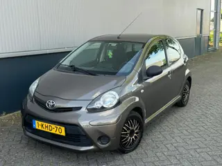 Toyota Aygo 1.0 VVT-i Comfort facelift Airco nieuwe apk NAP