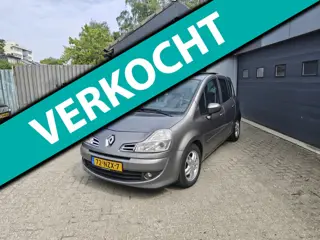Renault Grand Modus 1.2 TCE Exception,Panoramadak,Pakeersensoren,Climate control,Cruise control,Trek