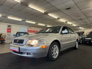 Volvo S40 1.8 Europa. Automaat, cruise control, airco, trekhaak en meer!