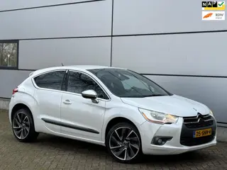 Citroen DS4 1.6 THP Sport Chic Pano |Denon |Dode Hoek |Massage |Leer |Led |Navi |Clima |Nap |Boekjes