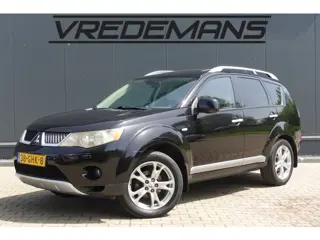 Mitsubishi Outlander 2.4 Instyle LEDER/NAVI/SCHUIF-KANTEL