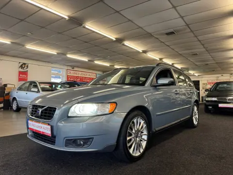 Volvo V50 1.8 Edition II. PDC, lederen bekl, cruise/climate, trekhaak en meer!