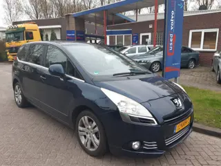 Peugeot 5008 1.6 VTi Airco, LMV, 7-zitter, panoramdak, nieuwe distributie !