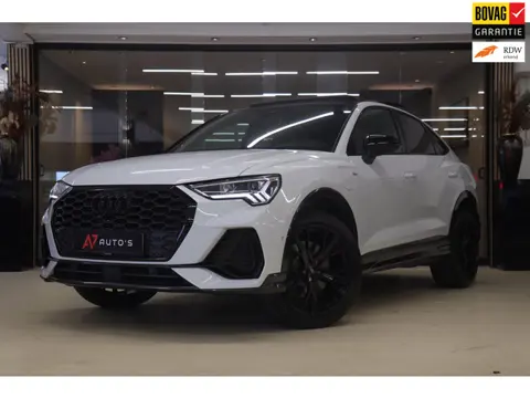 Audi Q3 Sportback 45 TFSI e S Edition 3X S-Line /PANO/KEYLES/STOELV/BOMVOL
