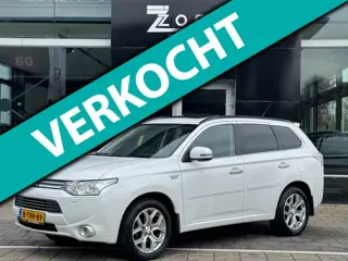 Mitsubishi Outlander Mitsubishi Outlander PHEV 2014 · Standkachel · Slechts 1,9 L/100km · Volledig u