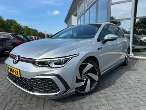 Volkswagen Golf 2.0 TSI GTI | DSG | Camera | Sfeerverlichting | Adaptive Cruise | Virtual | LED | Or