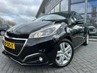 Peugeot 208 1.2 PureTech Signature | Airco | Navi | PDC | Cruise | Dealer Onderhouden |