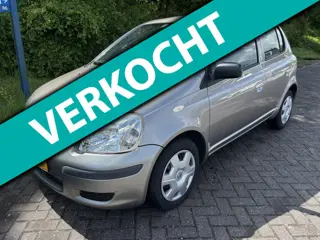 Toyota Yaris 1.3 VVT-i Idols | Nieuwe APK