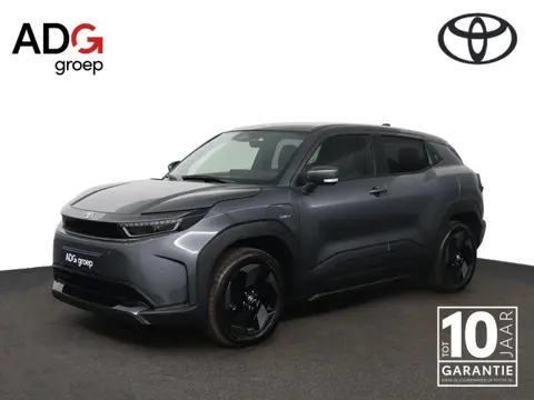 Toyota Urban Cruiser Dynamic 61 kWh  | Keyless Entry | Stuurwielverwarming | Navigatie | Apple Carpl