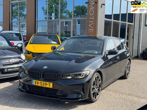 BMW 3-serie 320i Executive Edition - MAXTON SPLITTER - LEER - 19'' - 310PK TUNING